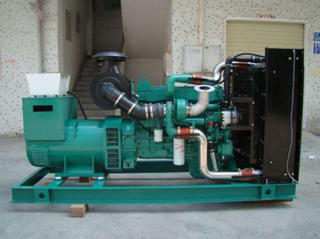 苏尼特右1100kw康明斯柴油发电机组